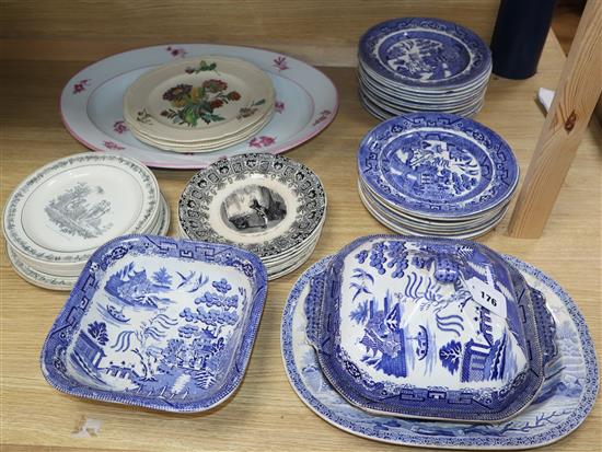 A quantity of 19th/20th century English and European plates/dishes including Davenport, Staffordshire etc.